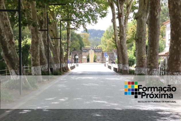 À Descoberta da Curia